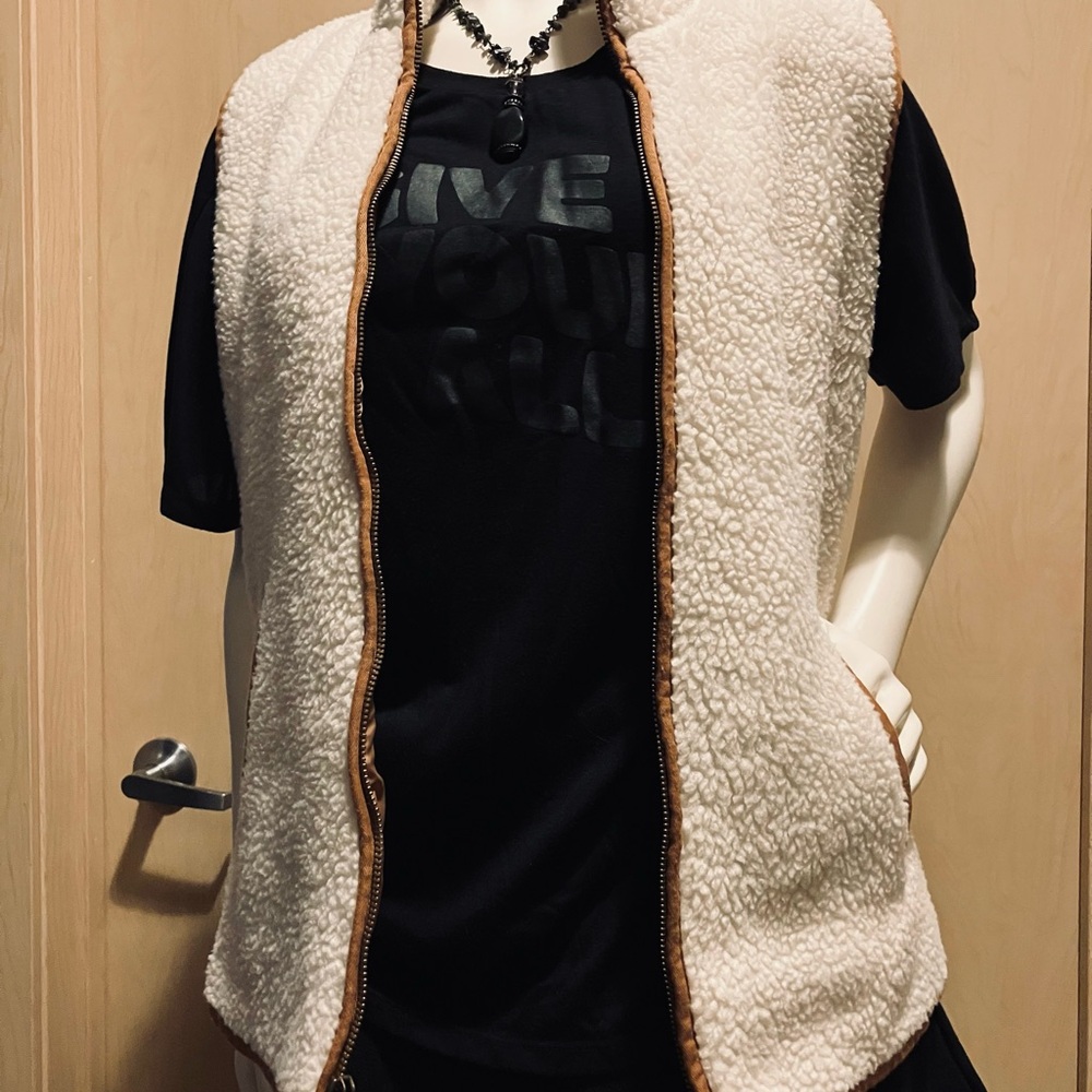 Old Navy Cream and Tan Sherpa Vest
